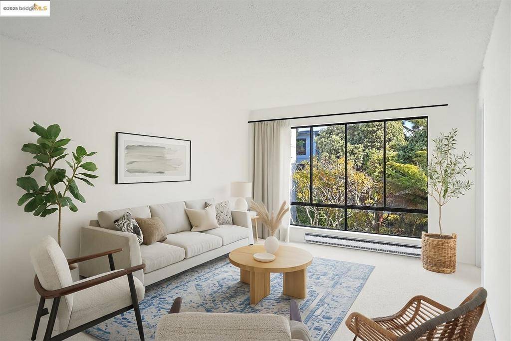 Emeryville, CA 94608,7 Commodore DR #A355