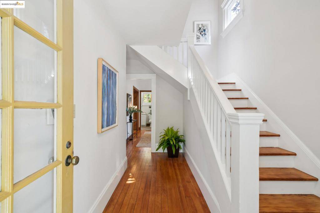 Berkeley, CA 94703,1810 Virginia St