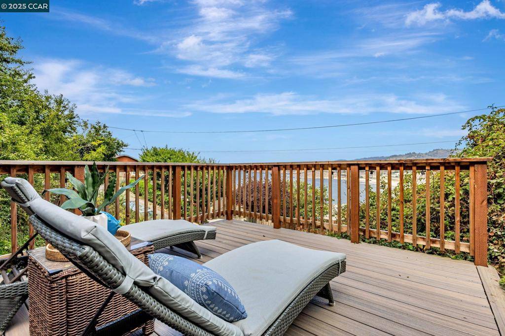 Pacifica, CA 94044,290 Olympian Way