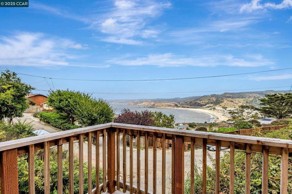 Pacifica, CA 94044,290 Olympian Way