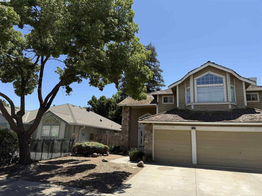 Modesto, CA 95357,728 Waddell Way