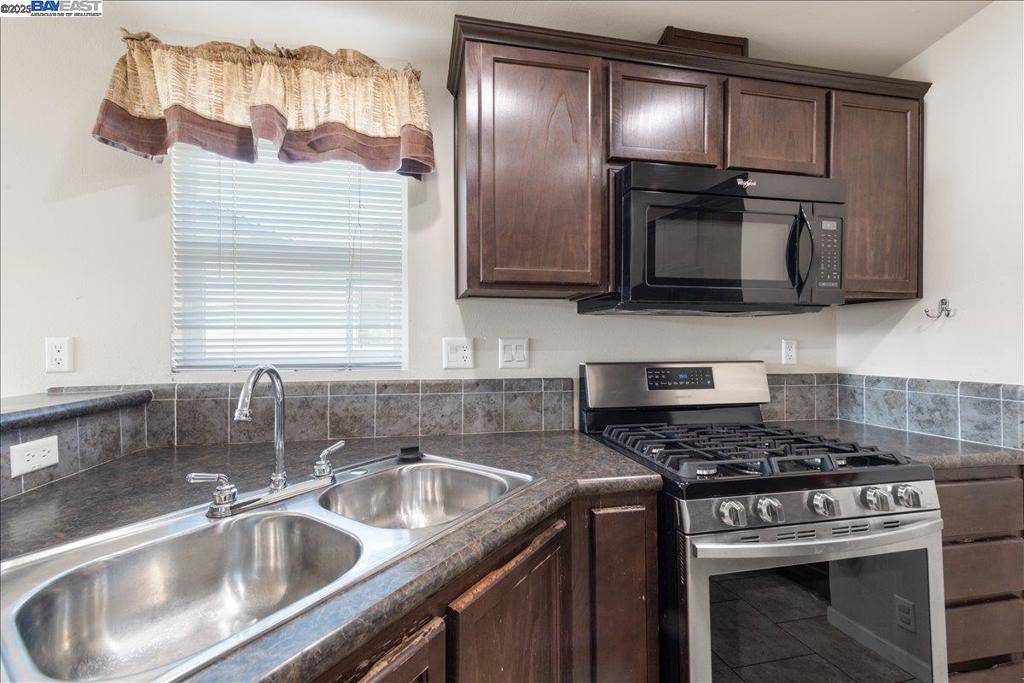 Pacheco, CA 94553,341 Vista Del Rio