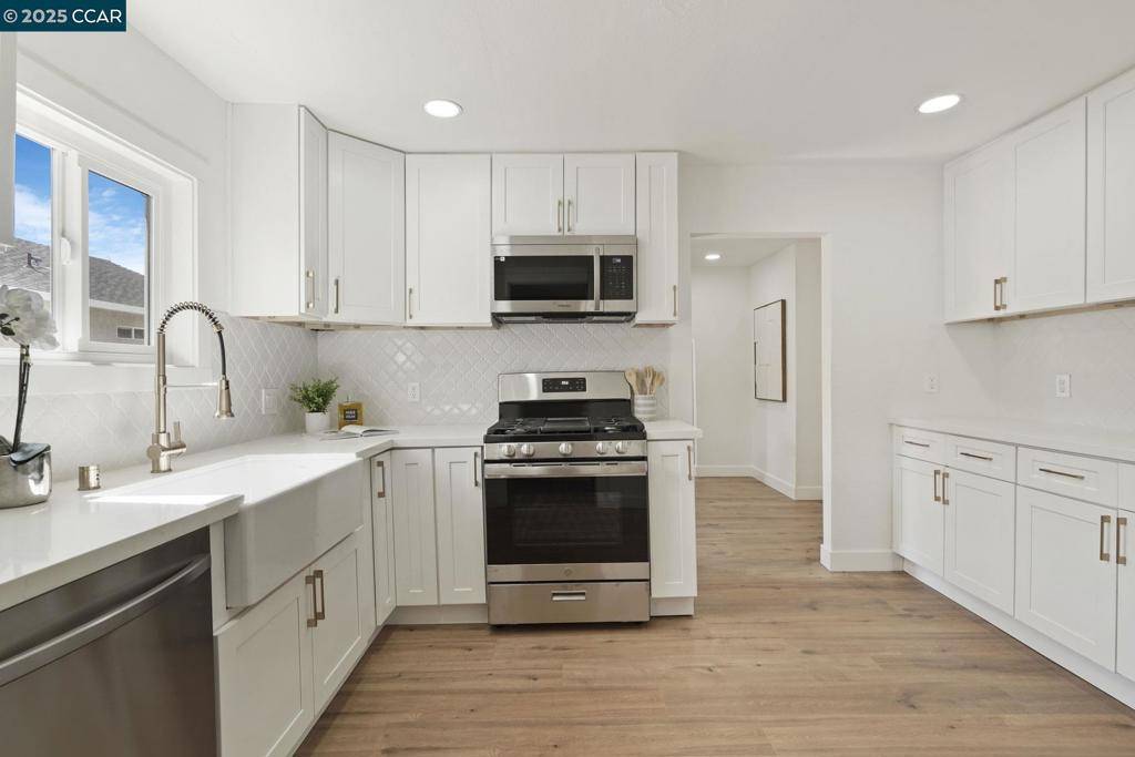 Sacramento, CA 95833-2214,521 Bowman Avenue
