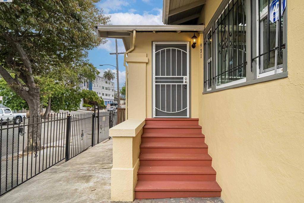 Oakland, CA 94606,931 E 23Rd St