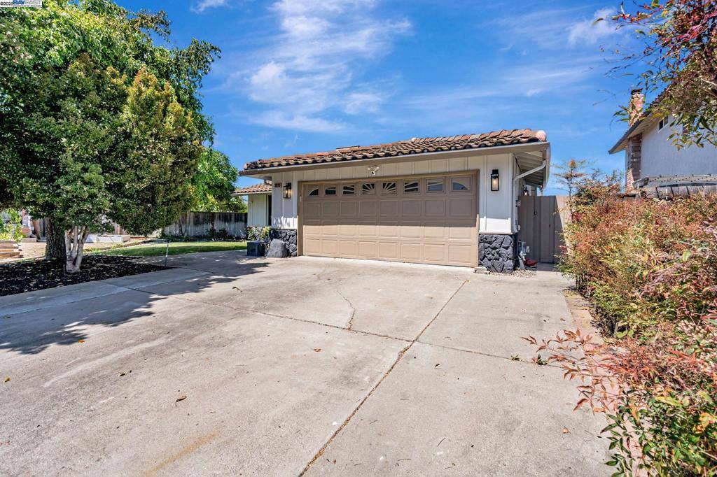 Union City, CA 94587,30703 Wainwright Ct