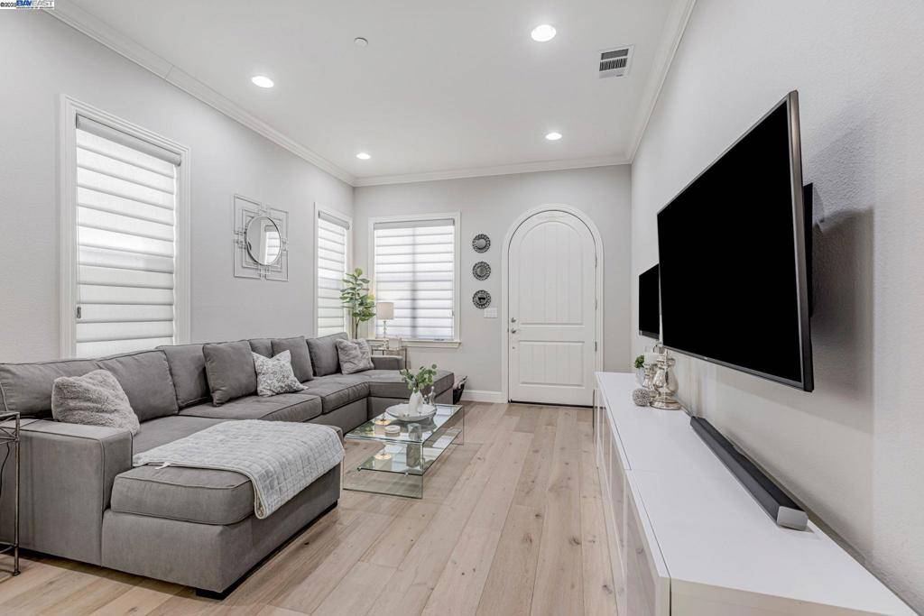 San Ramon, CA 94582,5079 Rowan Dr