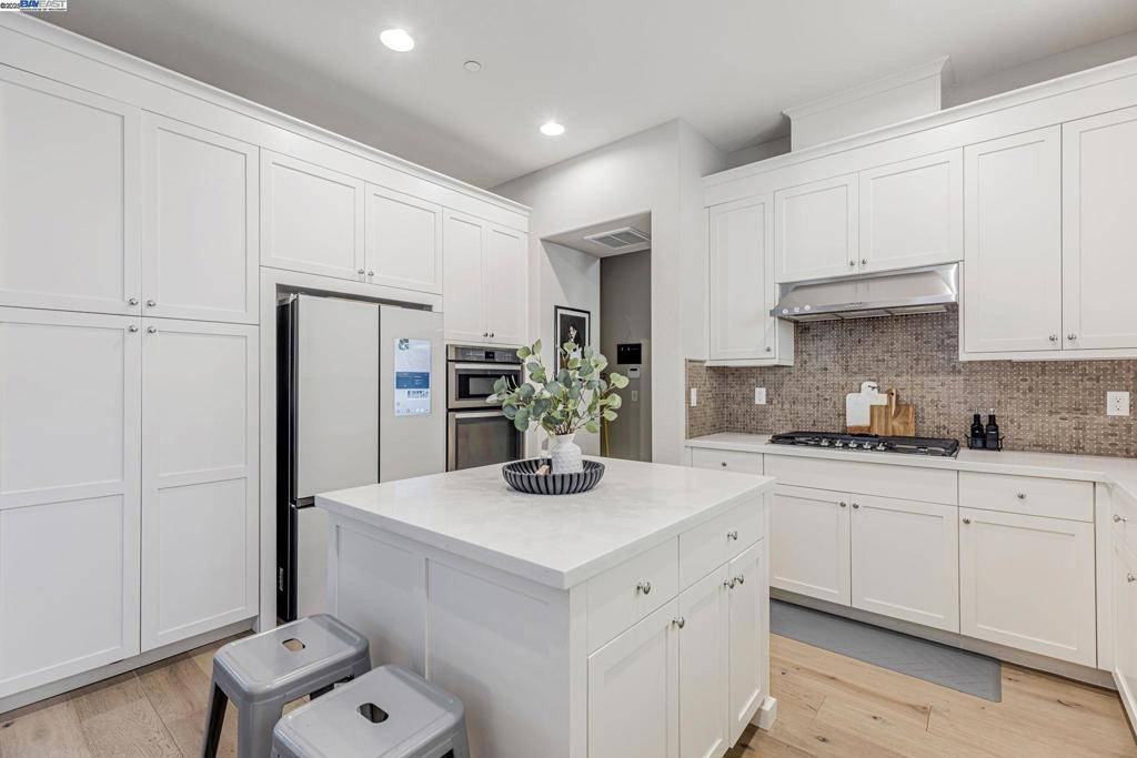San Ramon, CA 94582,5079 Rowan Dr