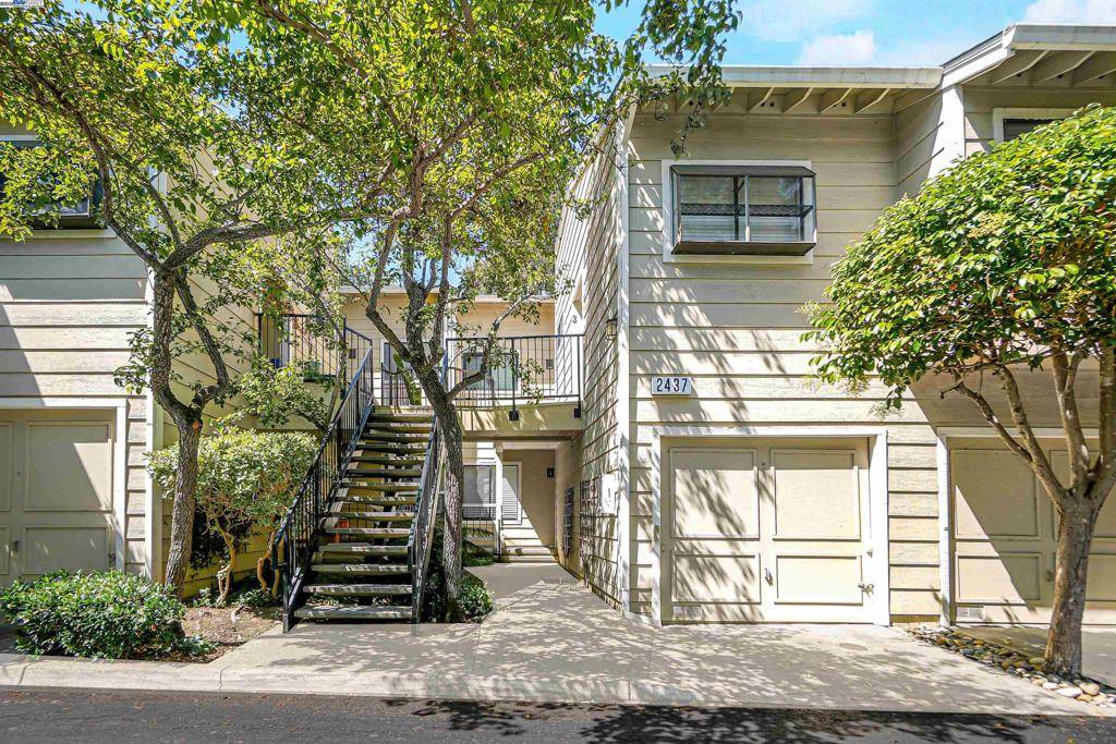 Hayward, CA 94542,2437 Saint Helena Dr ##4