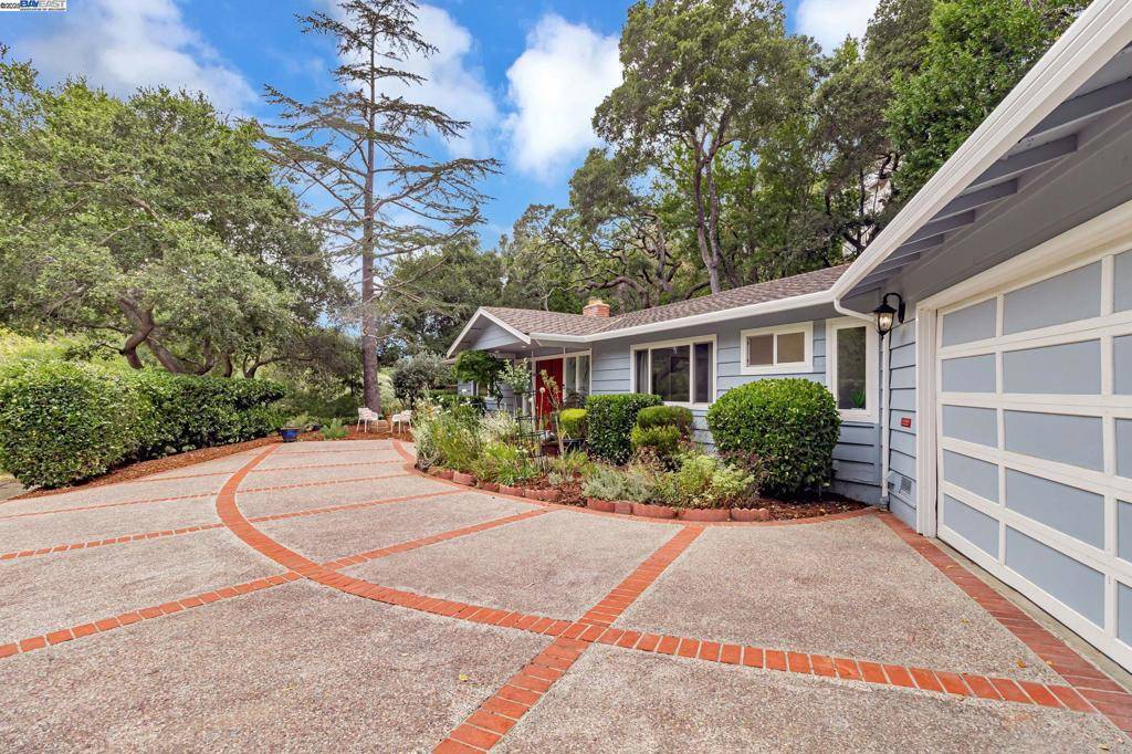 San Mateo, CA 94403-5038,740 Dalehurst