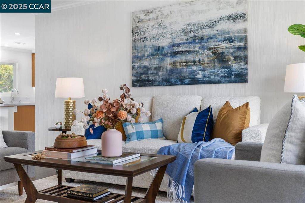 San Lorenzo, CA 94580,17246 Via La Jolla