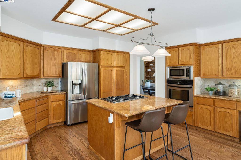 Pleasanton, CA 94566,851 Independence Ct