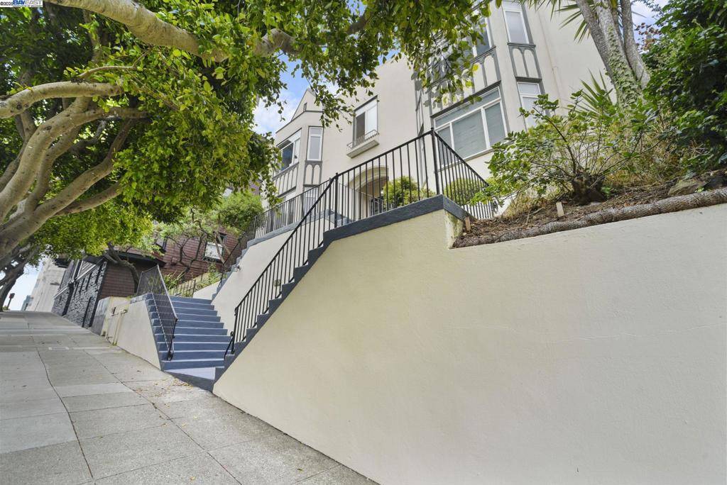 San Francisco, CA 94133,1925 Leavenworth St #7