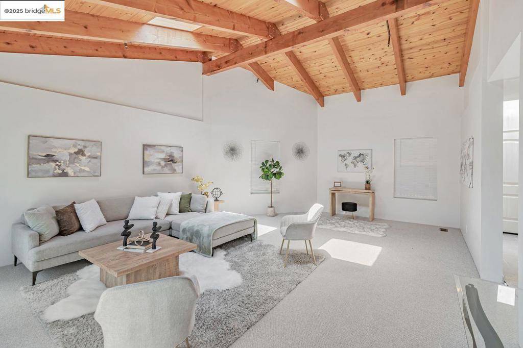 Oakland, CA 94611,6659 Exeter Dr