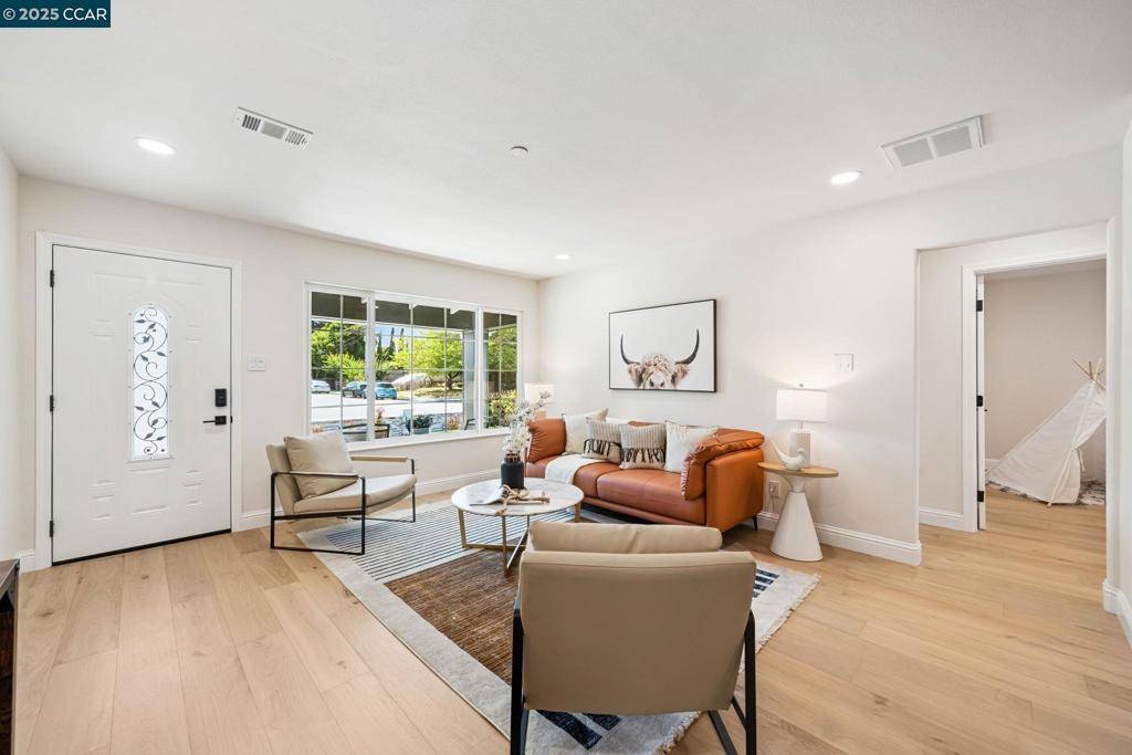 Sunnyvale, CA 94085,573 worley Ave.