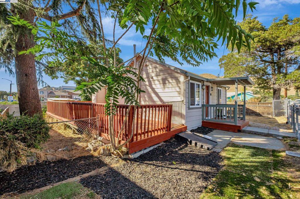 Fremont, CA 94536,118 Sycamore St