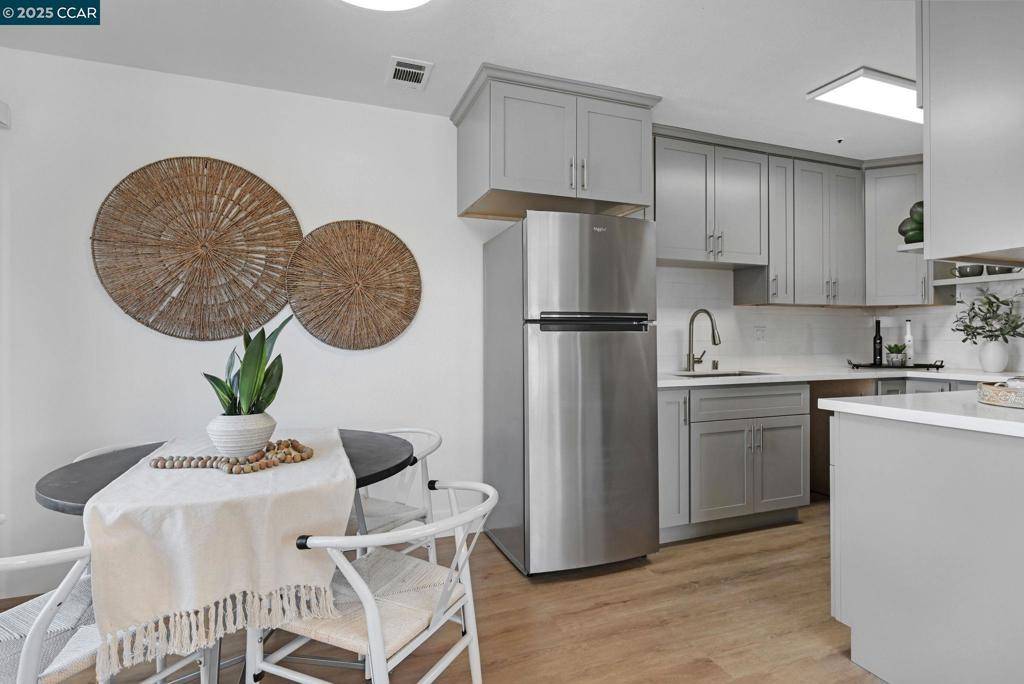 Hayward, CA 94546,22095 Betlen Way