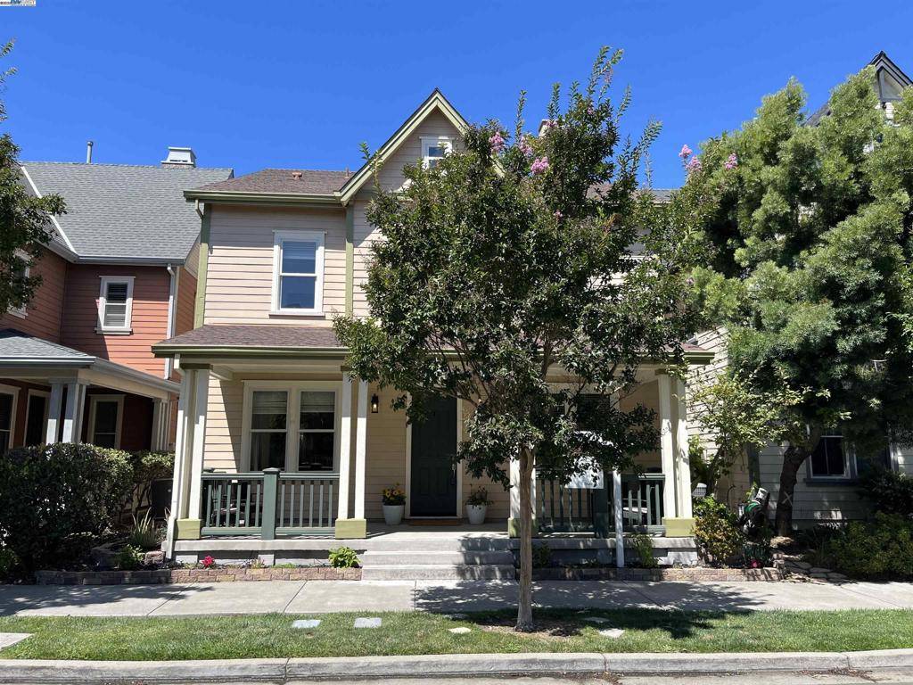 Hercules, CA 94547,2105 Drake Ln