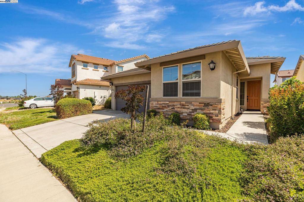 Sacramento, CA 95829,9315 Wild Lilac Cir