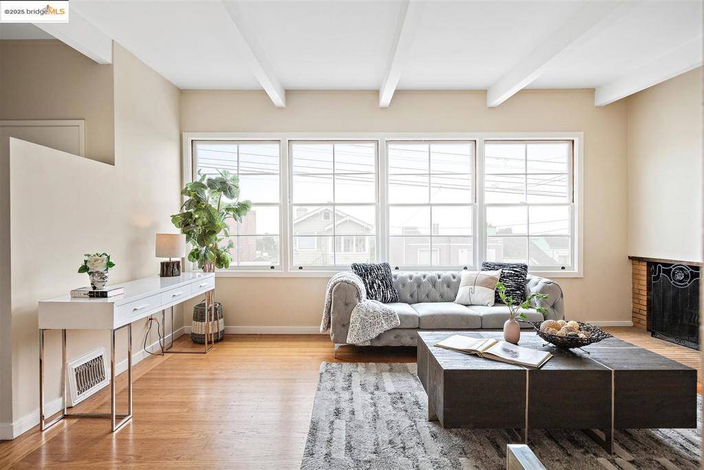 San Francisco, CA 94132,262 Byxbee St