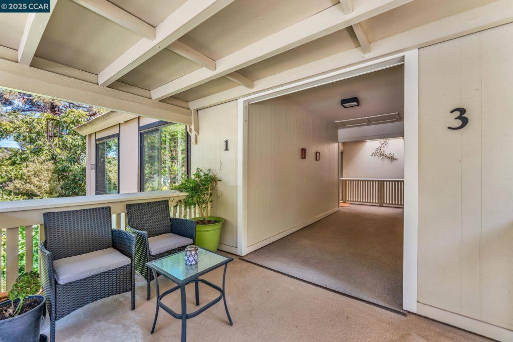 Walnut Creek, CA 94595,1935 Golden Rain Rd #1