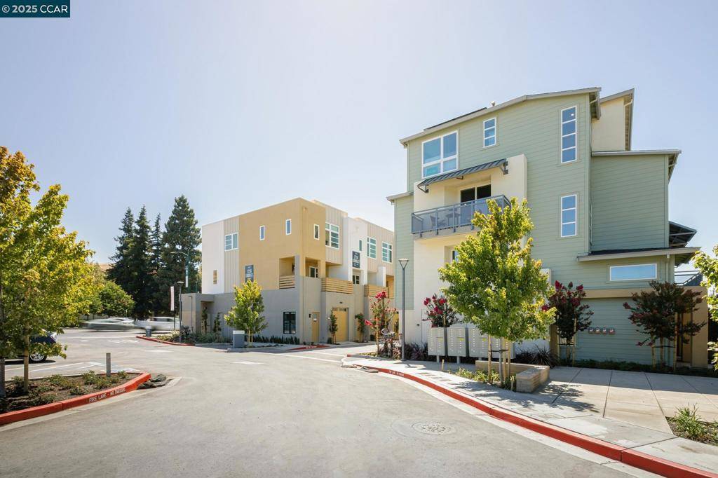 Hayward, CA 94541,27263 Lumina Ct