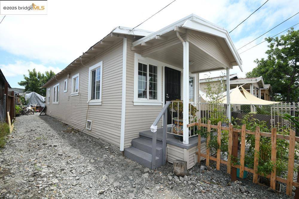 Oakland, CA 94621,1090 70Th Ave