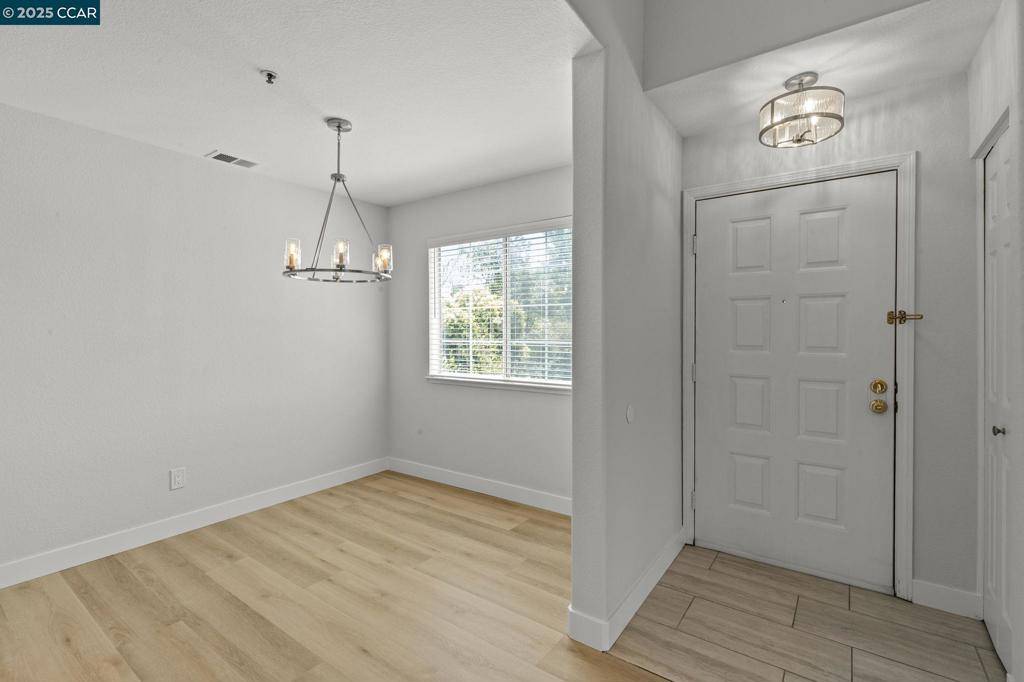 Pinole, CA 94564,912 Waterford Pl