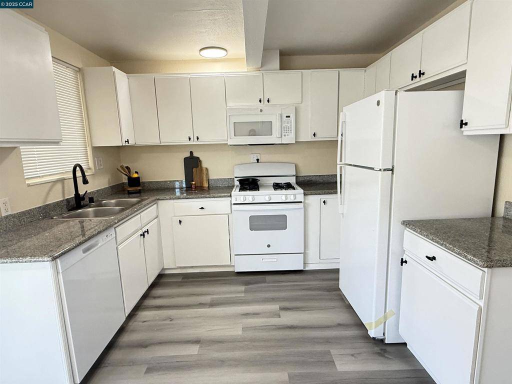 Vallejo, CA 94591,457 La Jolla St