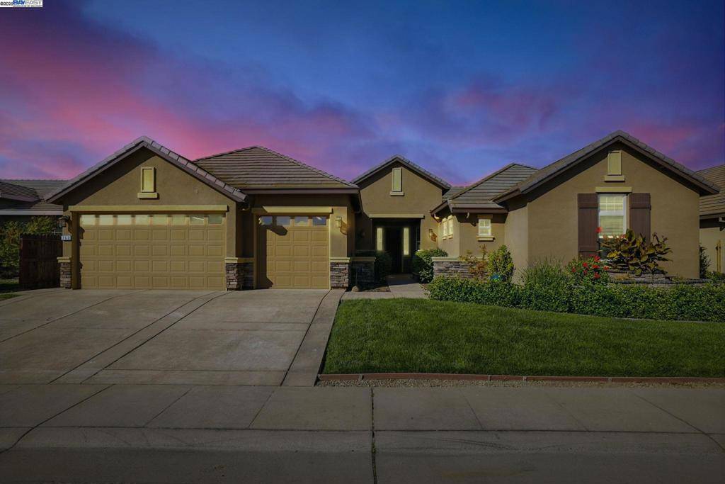 Galt, CA 95632,760 Griffey Way