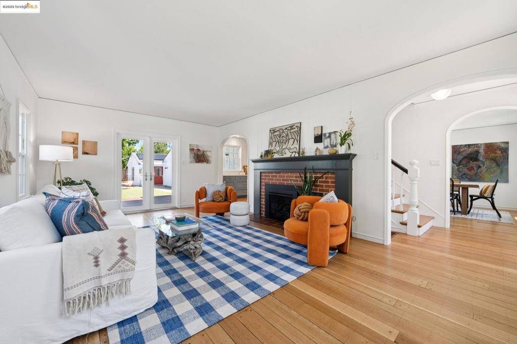 San Leandro, CA 94577,1096 Glen Dr