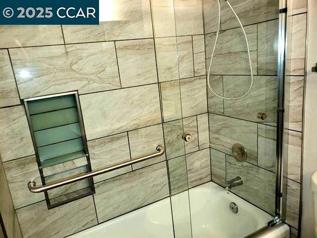 Walnut Creek, CA 94597,2742 Oak Rd