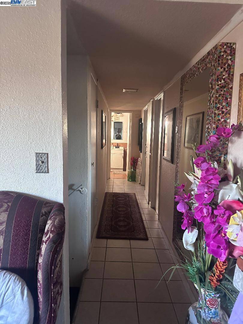 Union City, CA 94587,208 Appian Way