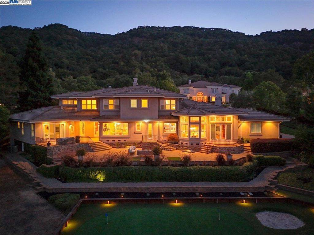Pleasanton, CA 94588,2109 Black Oak Ct