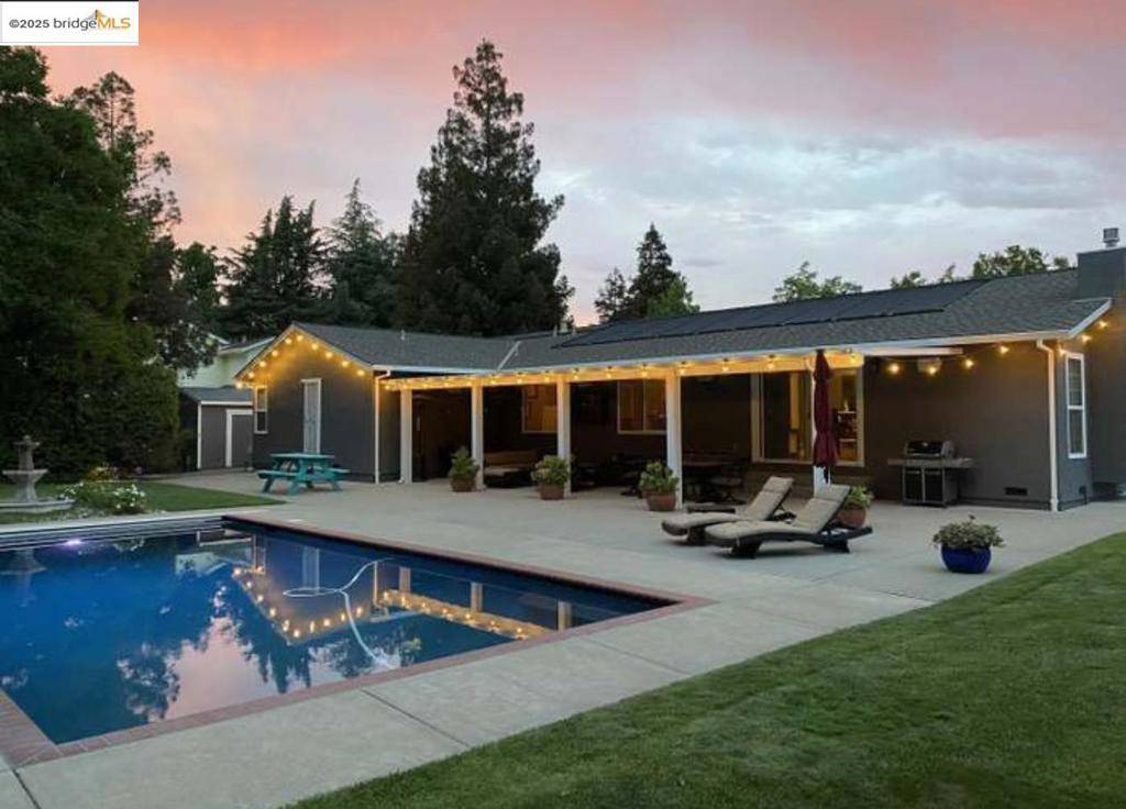 Oakley, CA 94561,3047 Frandoras Cir
