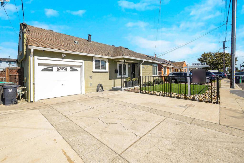 Hayward, CA 94541,21926 Victory Dr