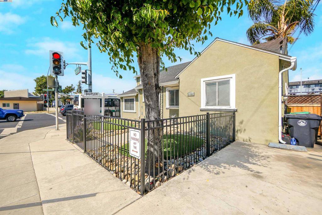 Hayward, CA 94541,21908 Victory Dr