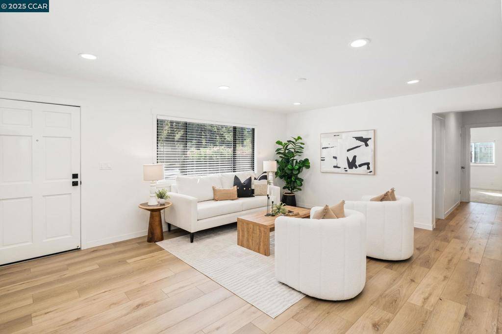 Concord, CA 94518,3225 Cowell Rd