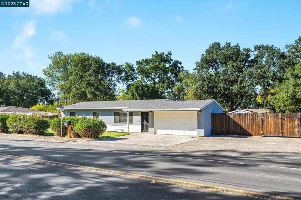 Concord, CA 94518,3225 Cowell Rd