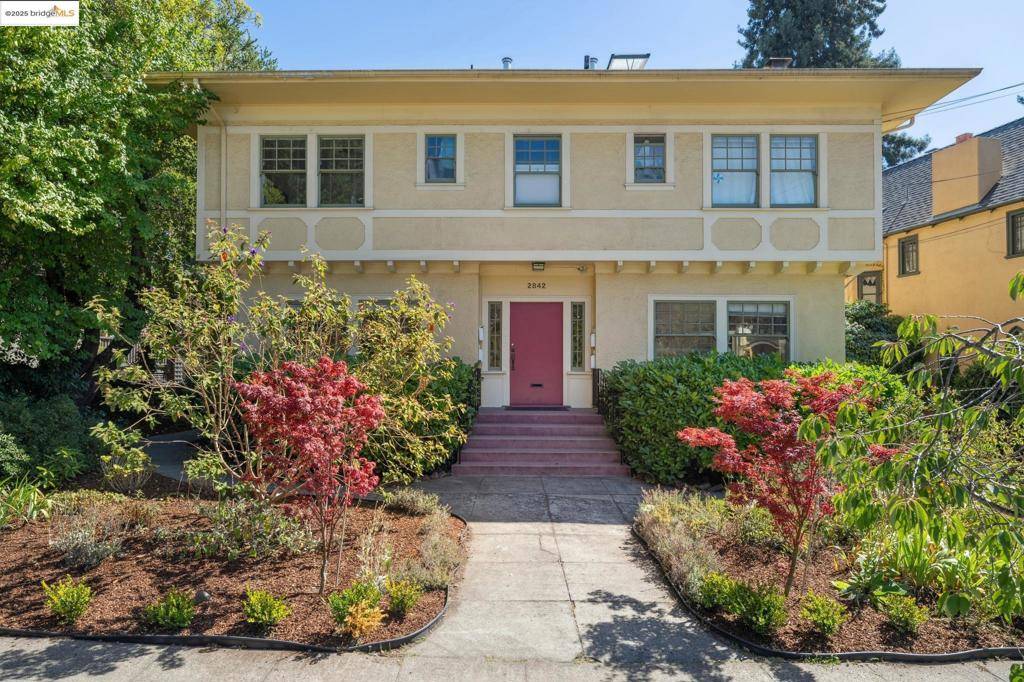Berkeley, CA 94705,2842 Woolsey St #4