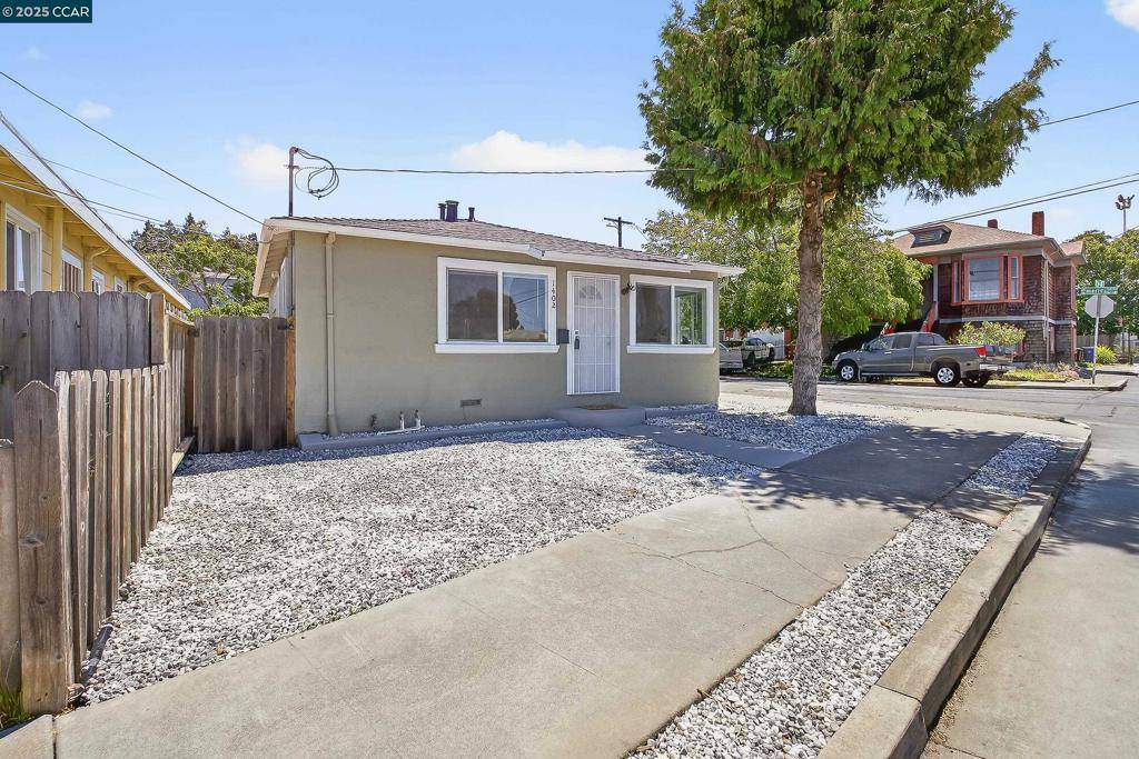 Richmond, CA 94806,1402 25Th St