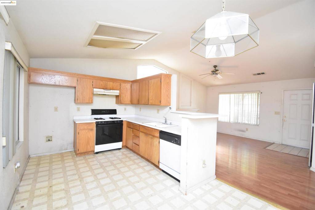 Stockton, CA 95206,2960 Hebron Ln