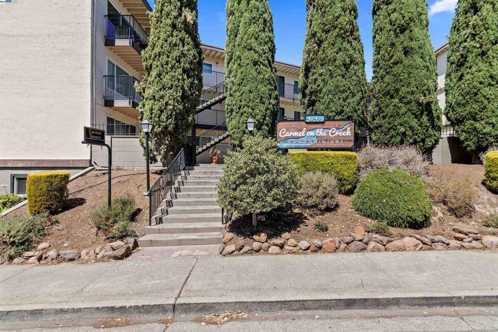Walnut Creek, CA 94596,1743 Carmel Dr #9