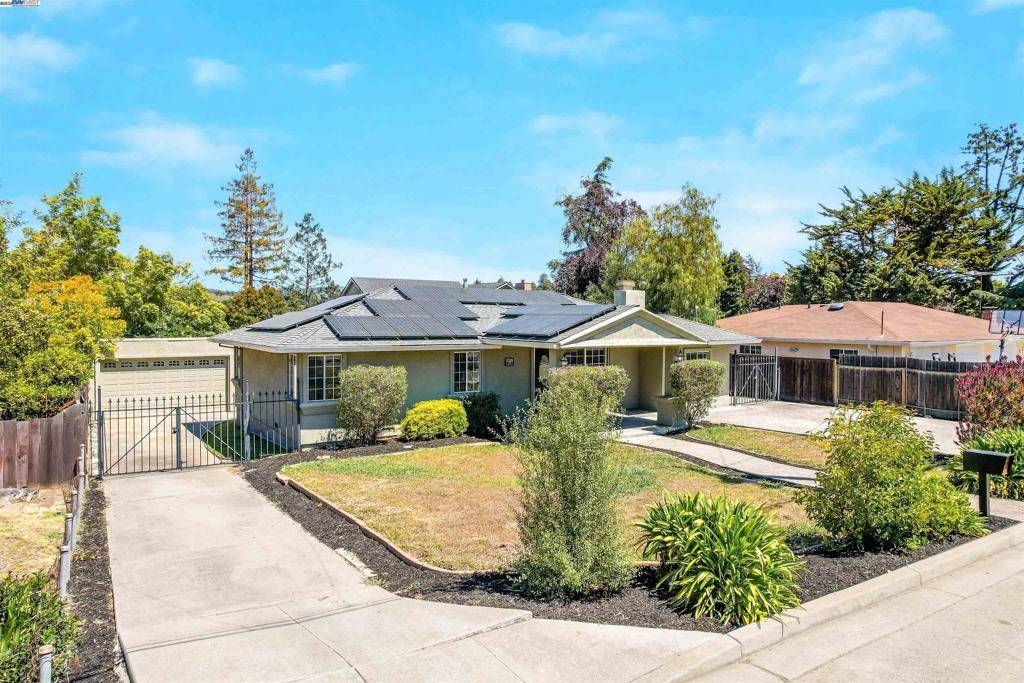 Castro Valley, CA 94546,17526 Parker Rd