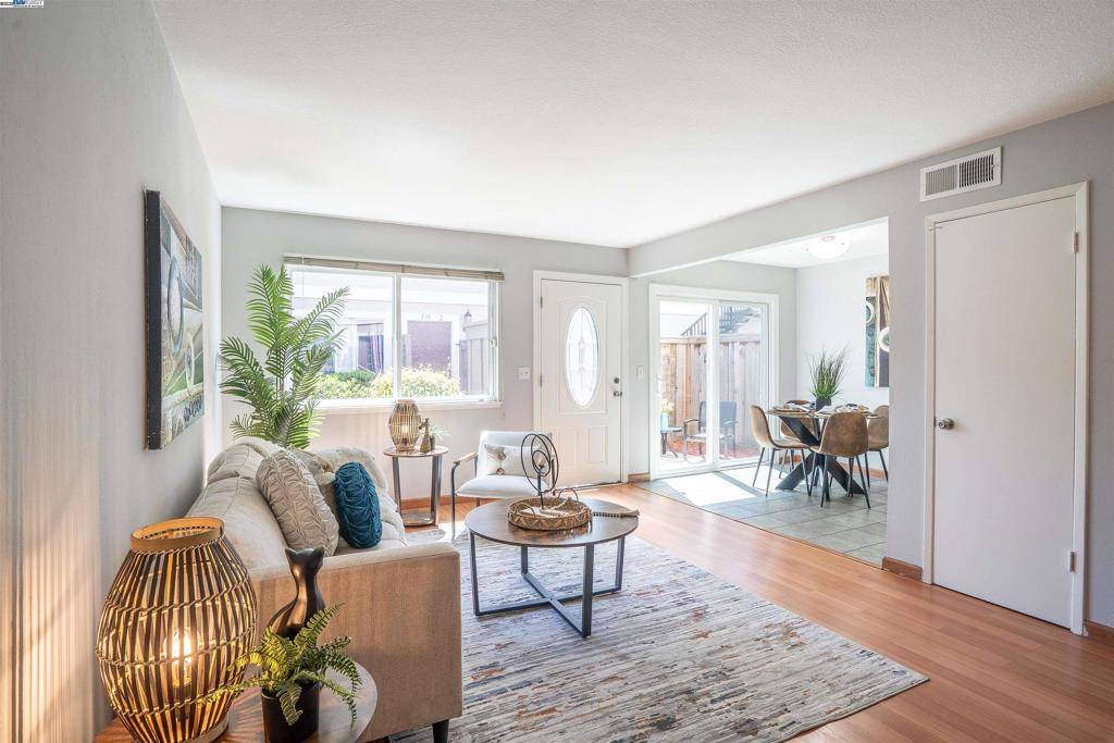 Milpitas, CA 95035,325 San Miguel Ct #2