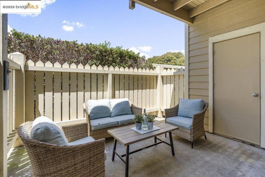 Richmond, CA 94804,31 Lakeshore Court