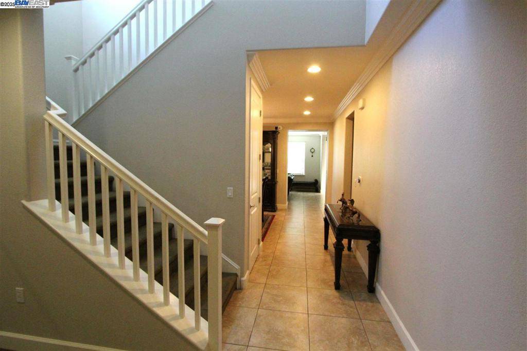 Dublin, CA 94568-7357,5199 SALERNO DR