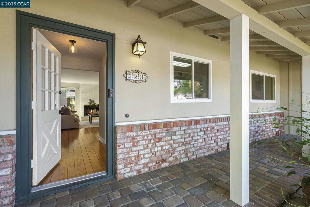 Walnut Creek, CA 94598,231 Los Felicas Ave