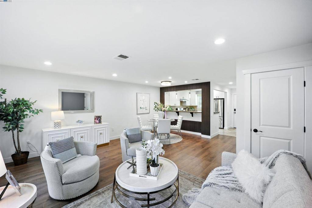 Sunnyvale, CA 94087,865 Carlisle Way #128
