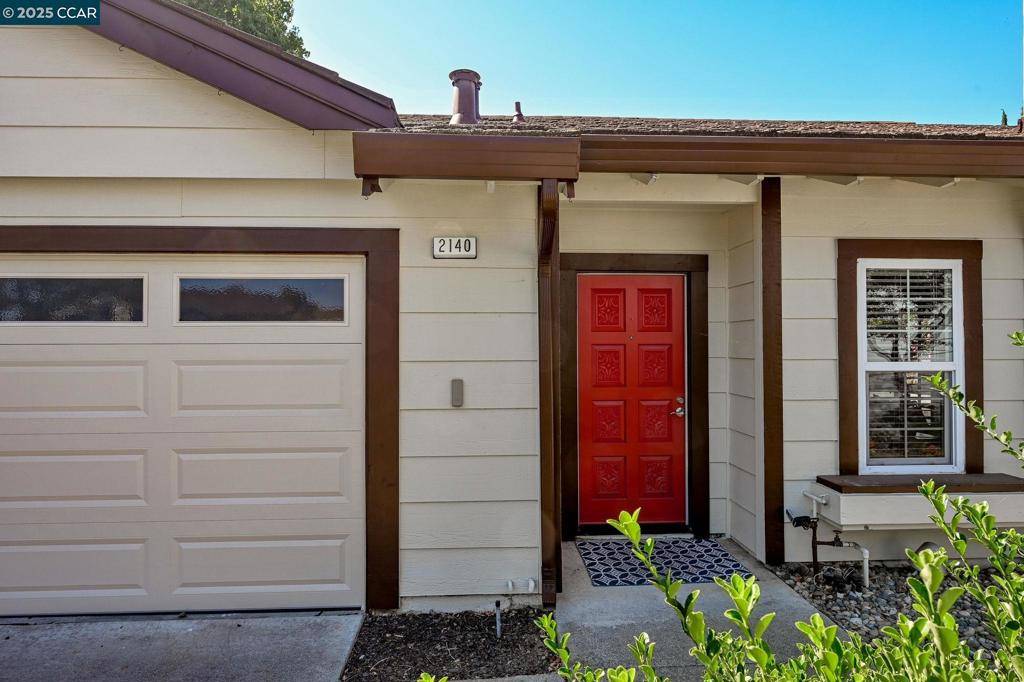 Martinez, CA 94553,2140 Eastview Pl