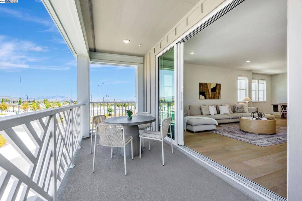 San Ramon, CA 94583,1002 Mary Beth Ter